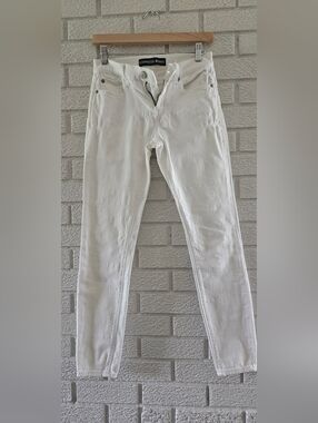 Express Women’s White Skinny Jeans